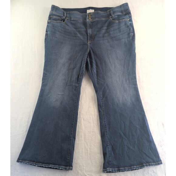 Lane Bryant Stretch Flare Jeans Women's Size 28 Medium Wash - Picture 1 of 10